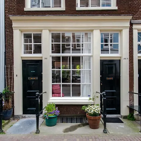 Bed & Guide 2* Amsterdam